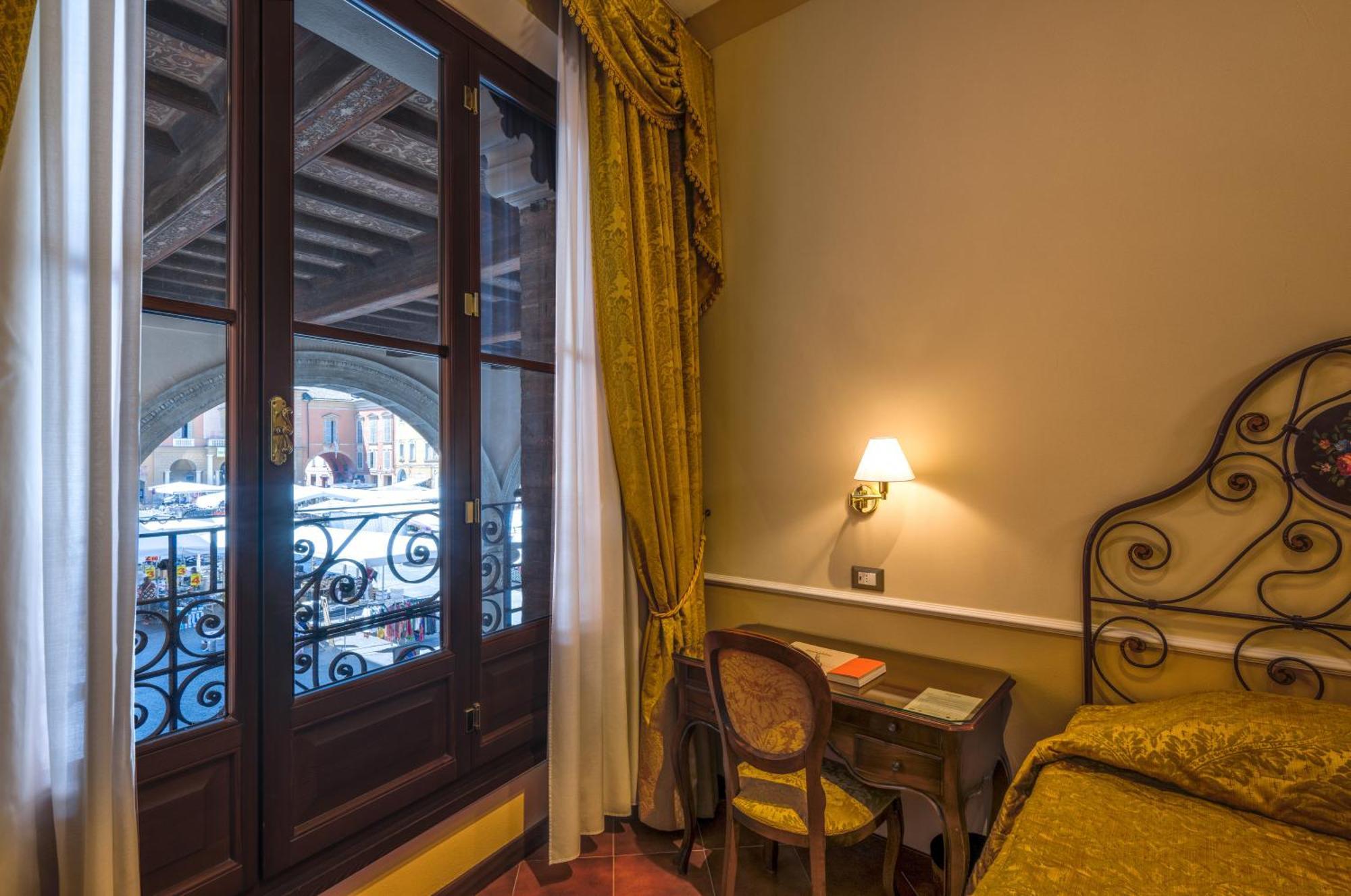 Hotel Posta Reggio nell'Emilia Esterno foto