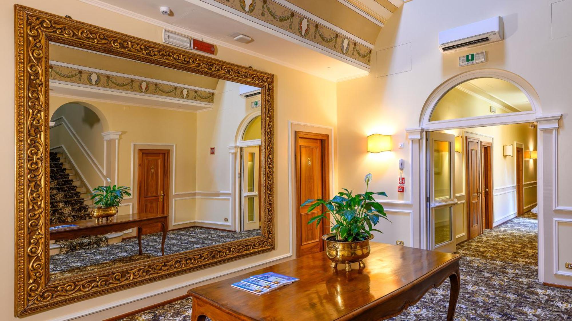 Hotel Posta Reggio nell'Emilia Esterno foto
