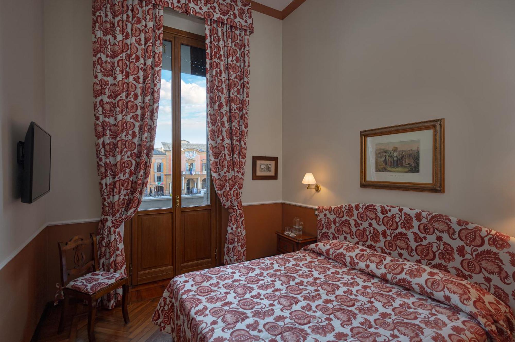 Hotel Posta Reggio nell'Emilia Esterno foto