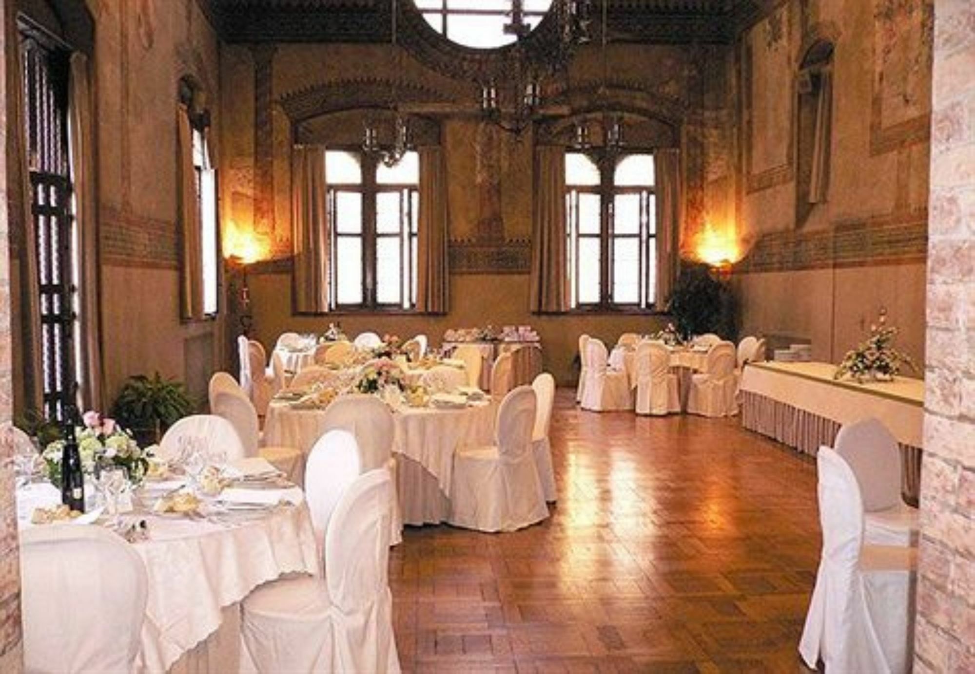 Hotel Posta Reggio nell'Emilia Esterno foto